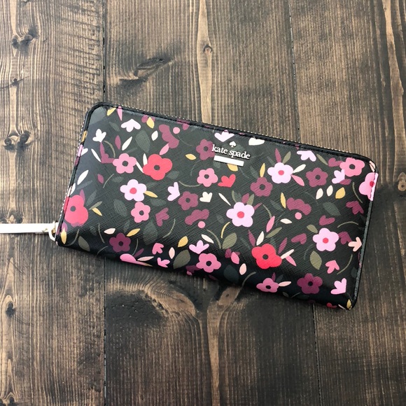 kate spade Handbags - Kate Spade Cameron Street Boho Lacey Wallet NWT